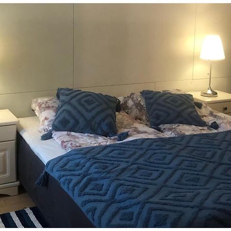 Bed and Breakfast Stor Laegenhet I Elofstorps Missionshus Kristinehamn Exterior foto